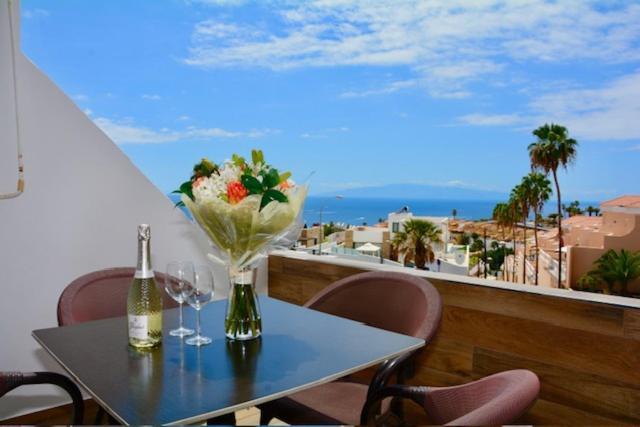 Marisol Beautiful Apartment With Oceanview Costa Adeje  Bagian luar foto